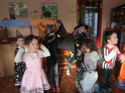 HALLOWEEN VE ŠKOLE